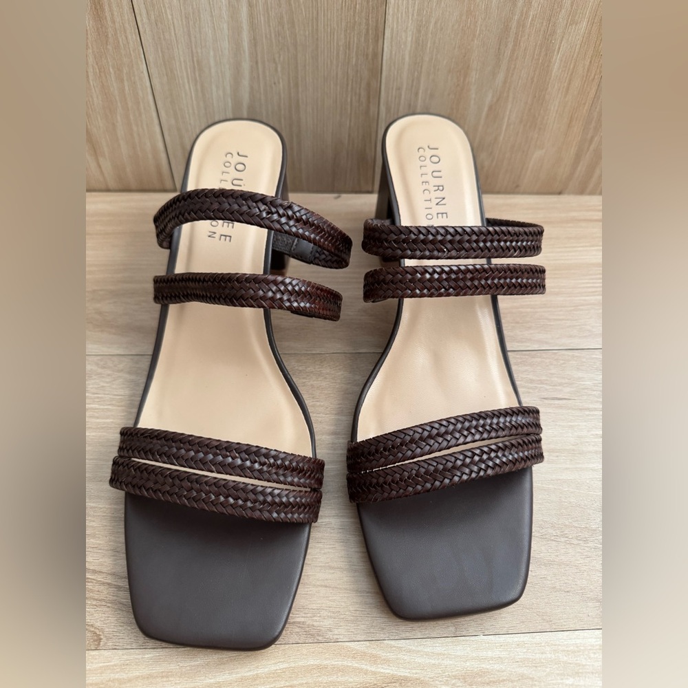 Journee Collection Natia Open Square Toe Block Heel Sandals, Wide Width - Picture 6 of 13